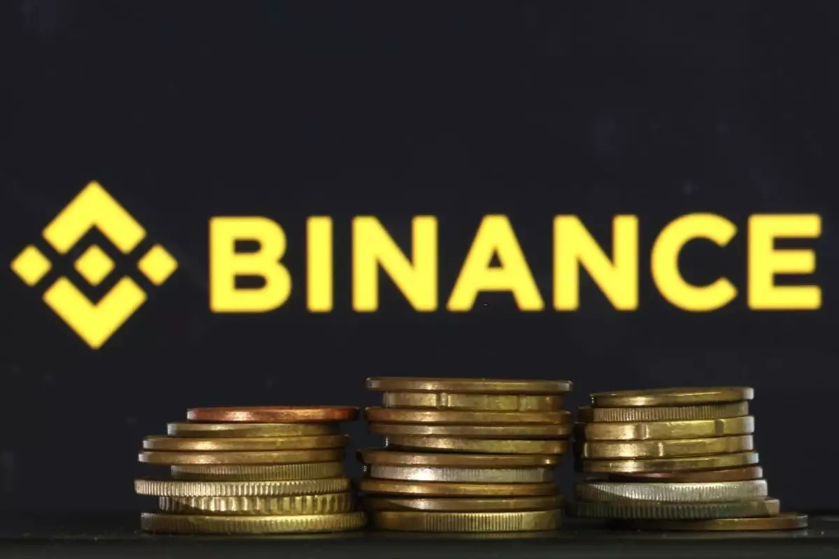 Binance CEO CZ Plans to Introduce Smaller Algorithmic Stablecoins