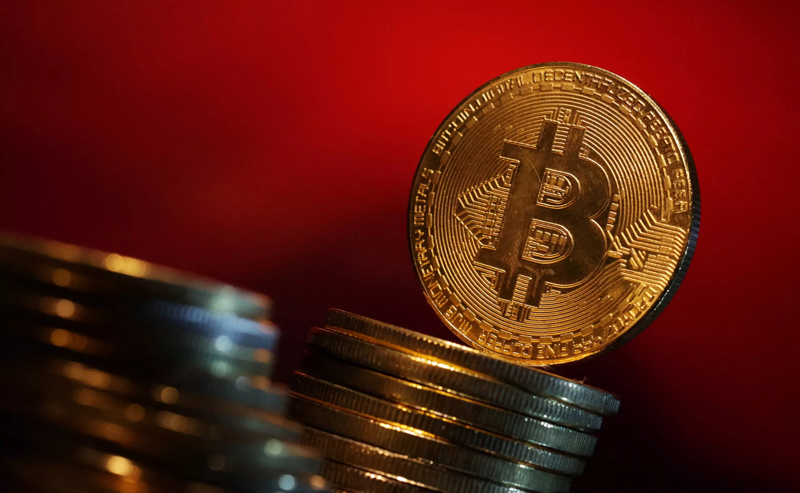 The Resurgence of Bitcoin ETFs in 2025: Analyzing Trends and Future Implications