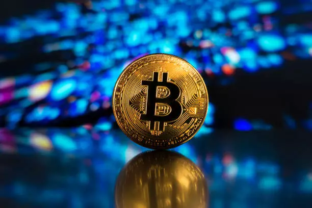 The Diverging Paths of Bitcoin: Navigating Market Uncertainty